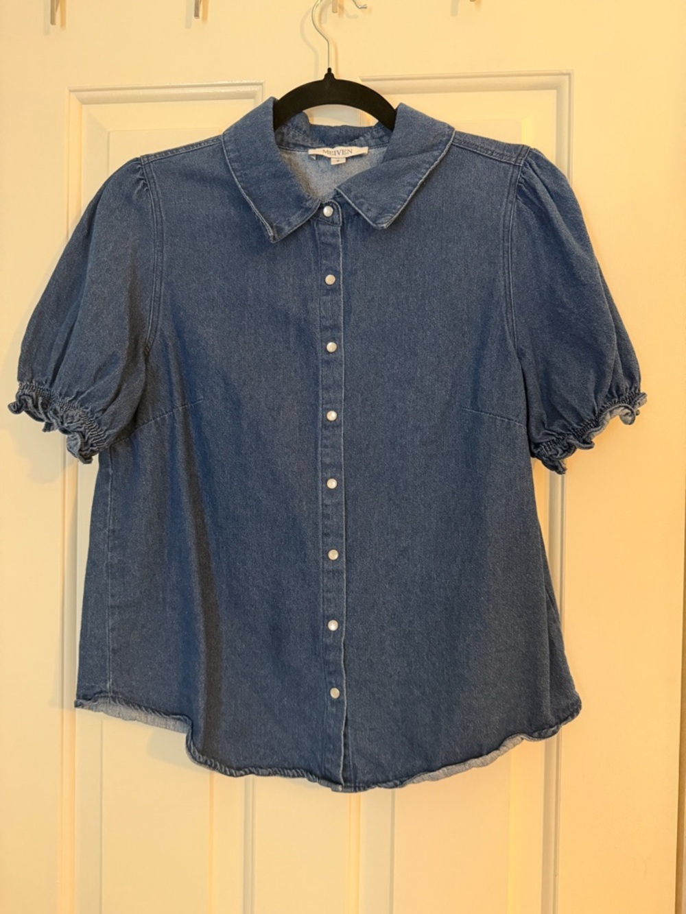 Short Puff Sleeve Denim Button-Down Shirt in Blue